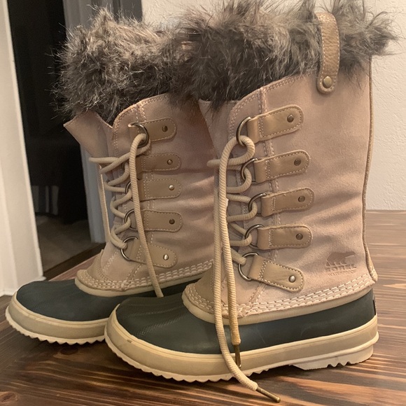 Sorel Waterproof Faux Fur Top Snow Boots - Picture 5 of 6